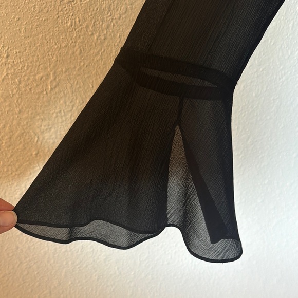 Theory Long Sleeve Blouse with Silk Peplum Hem size Large - Picture 7 of 16